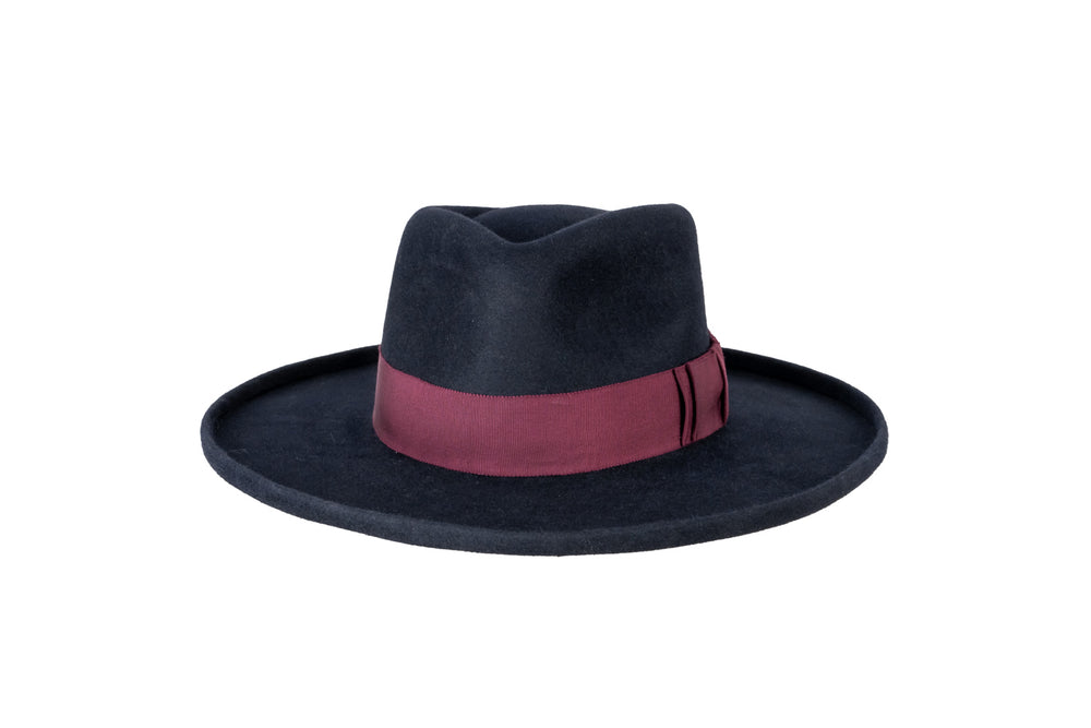 
                  
                    CARLOS GK by Susanne Gäbel Salon Hüte & Accessoires
                  
                