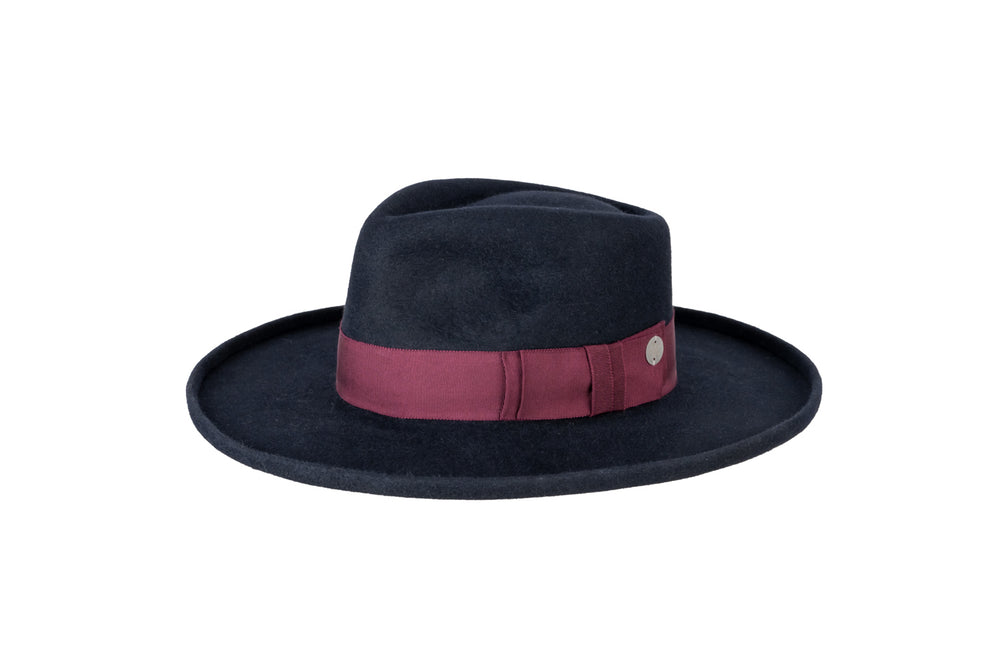 
                  
                    CARLOS GK by Susanne Gäbel Salon Hüte & Accessoires
                  
                