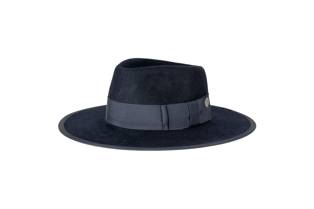 
                  
                    ANTON GK by Susanne Gäbel Salon Hüte & Accessoires
                  
                