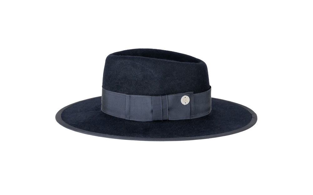 
                  
                    ANTON GK by Susanne Gäbel Salon Hüte & Accessoires
                  
                